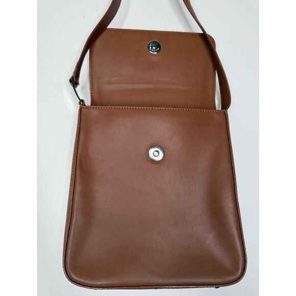 Oroton Australia Shoulder Bag Brown Leather Small Magnet Close Bottom Stud Purse - Picture 5 of 9